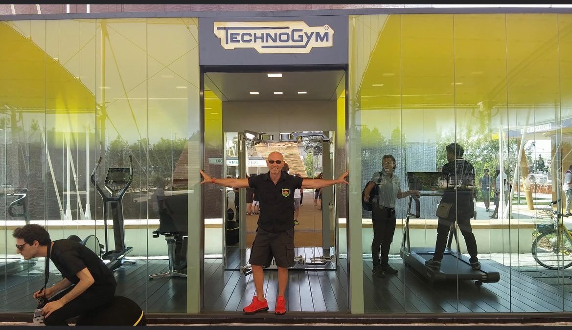 Vetrina Centro Technogym